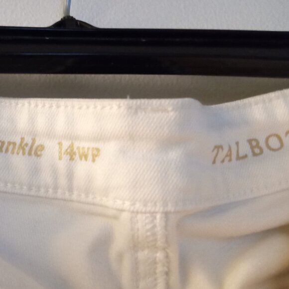 NWOT Talbots Women's White Curvy Capri Jeans Size 14WP - Picture 3 of 3